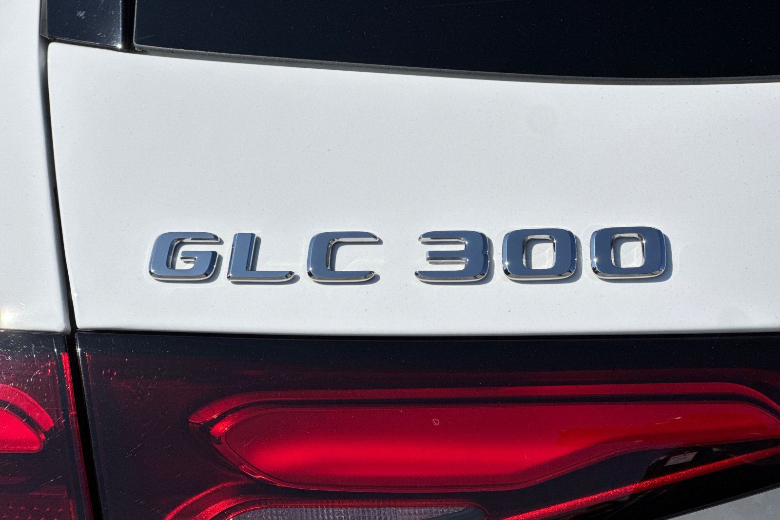 Used 2026 Mercedes-Benz GLC 300 4MATIC image 36