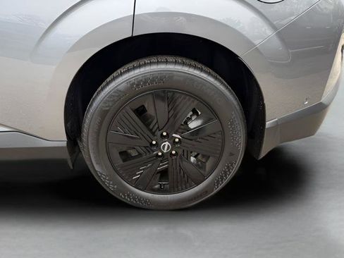 Used 2025 Nissan Murano SV AWD/4WD image 26