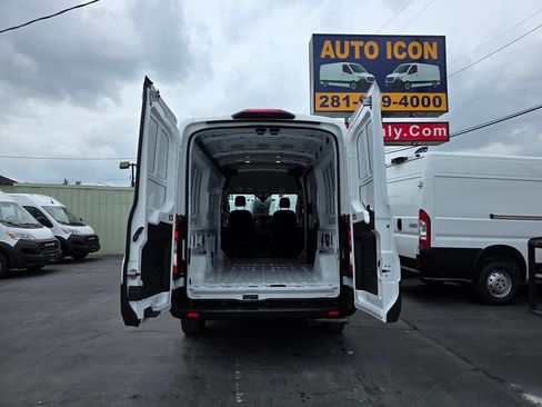 Used 2025 Ford Transit 250 148 Medium Roof RWD image 12