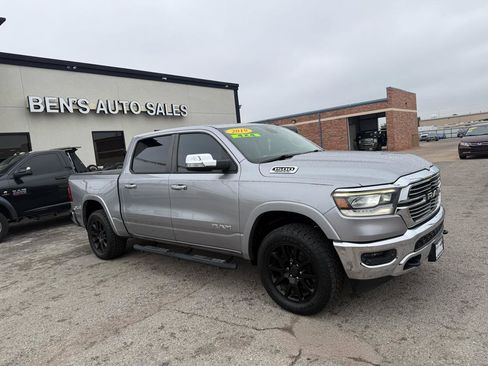Used 2019 RAM 1500 Laramie AWD/4WD image 4
