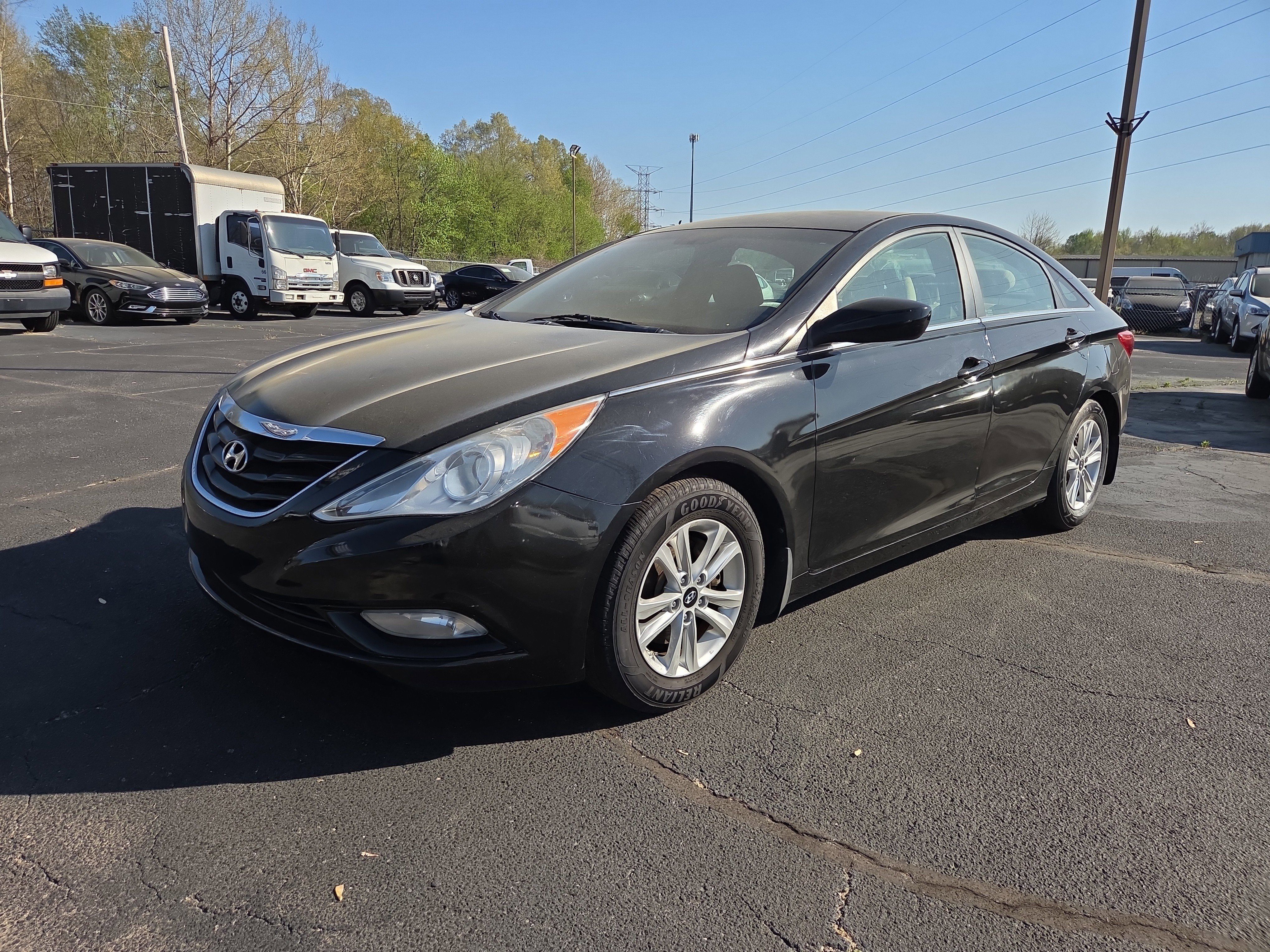 Used 2013 Hyundai Sonata GLS w/ Popular Equipment Pkg FWD image 1