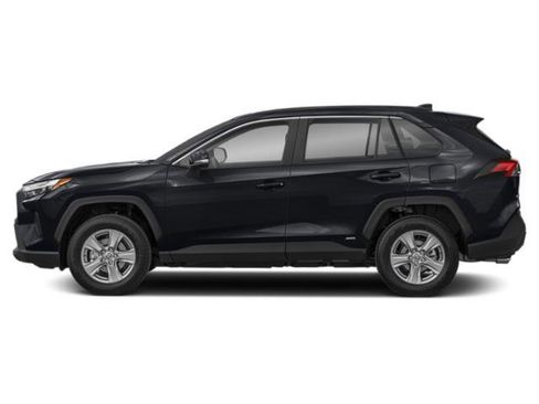 Used 2022 Toyota RAV4 XLE w/ Convenience Package AWD/4WD image 3