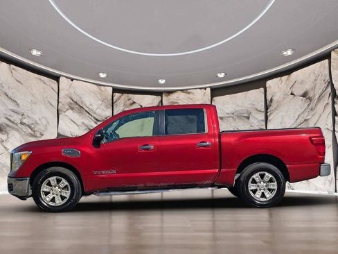 Used 2017 Nissan Titan SV RWD image 39