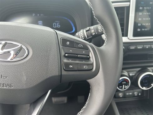 New 2025 Hyundai Venue Limited image 26