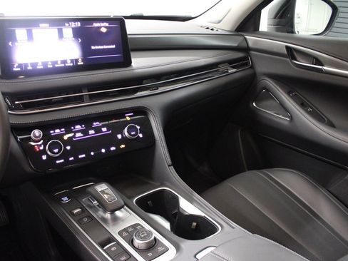 Certified 2025 INFINITI QX60 Luxe w/ Vision Package image 30