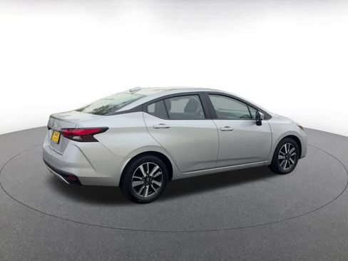 Used 2025 Nissan Versa SV FWD image 12