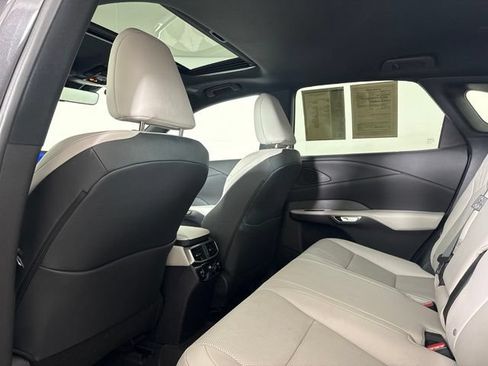Used 2026 Lexus RX 350 Premium w/ Convenience Package FWD image 31