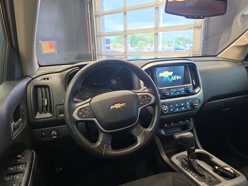 Used 2015 Chevrolet Colorado LT RWD image 18