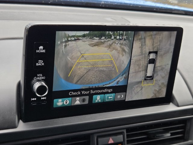 Used 2025 Honda Pilot TrailSport image 21