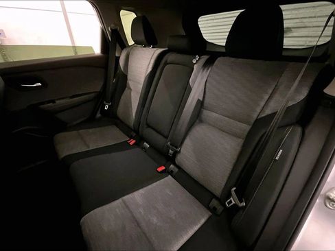 Used 2023 Nissan Rogue SV image 25