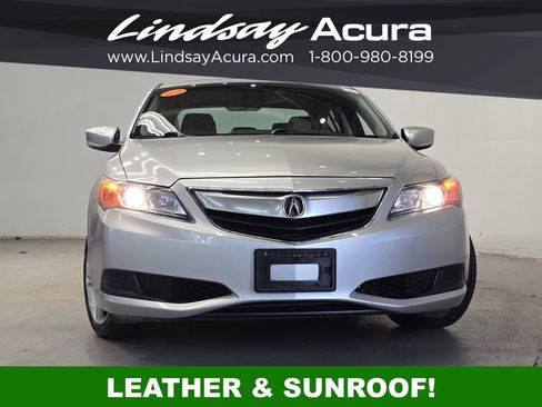 Used 2015 Acura ILX FWD image 2