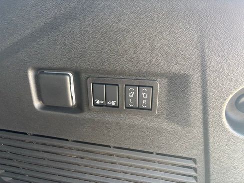 New 2026 Chevrolet Tahoe Premier image 13