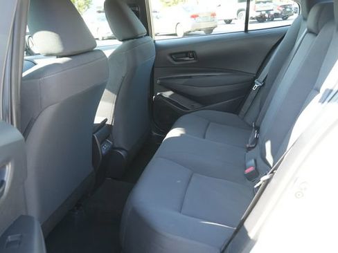 Used 2025 Toyota Corolla LE FWD image 14
