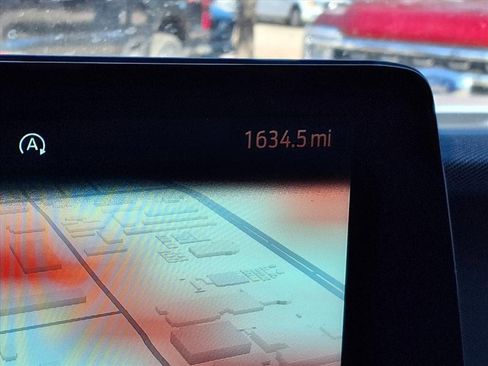 New 2025 Ford Expedition Active image 14