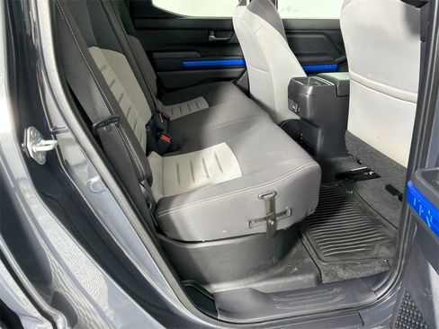 Used 2024 Toyota Tacoma TRD Sport w/ TRD Sport Upgrade Package image 16