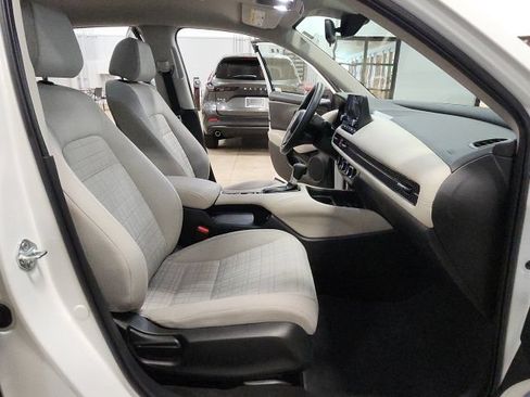 Used 2024 Honda HR-V LX image 31