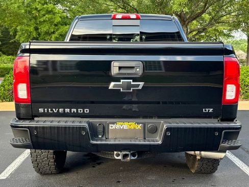 Used 2018 Chevrolet Silverado 1500 LTZ Z71 w/ LTZ Plus Package AWD/4WD image 6