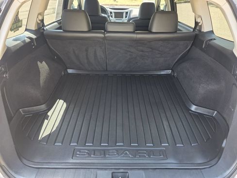 Used 2011 Subaru Outback 3.6R Limited AWD/4WD image 16