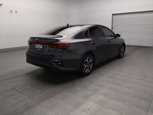 Used 2020 Kia Forte LXS FWD image 9