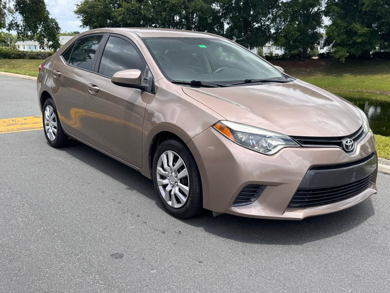 Used 2016 Toyota Corolla LE FWD image 30