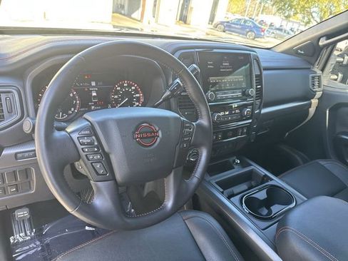 Used 2024 Nissan Titan PRO-4X w/ Pro-4x Convenience Package image 16