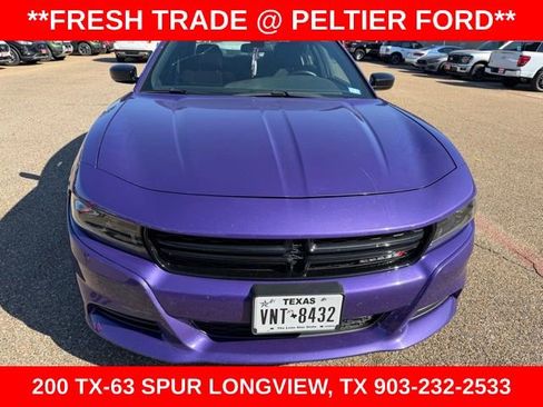 Used 2023 Dodge Charger SXT image 2