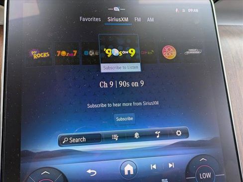 Used 2025 Mercedes-Benz GLC 350e 4MATIC image 14