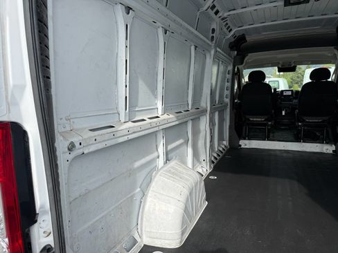 Used 2023 RAM ProMaster 3500 w/ Driver Convenience Group FWD image 23