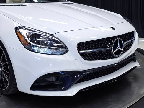 Used 2019 Mercedes-Benz SLC 300 image 46