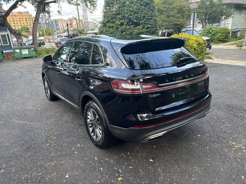 Used 2020 Lincoln Nautilus Premier w/ Equipment Group 101A AWD/4WD image 4