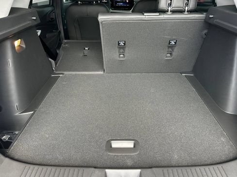 New 2026 Chevrolet Trax LT w/ Sunroof Package FWD image 15
