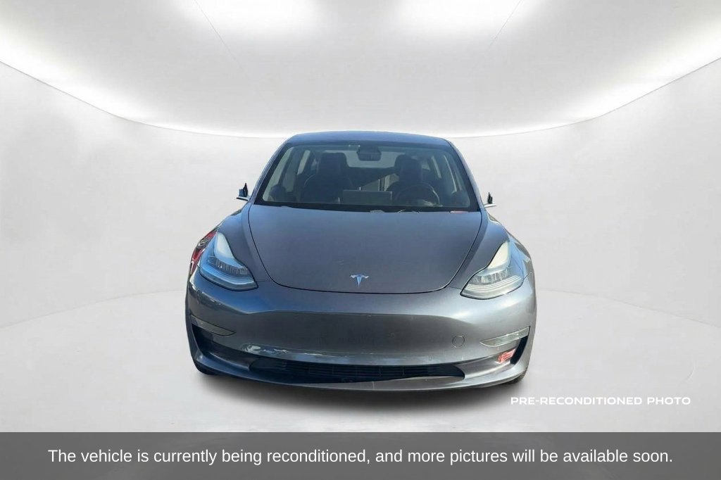 Used 2018 Tesla Model 3 Long Range RWD image 2