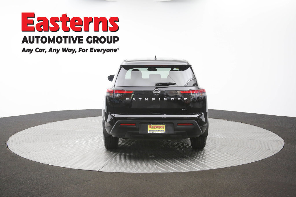 Used 2024 Nissan Pathfinder S AWD/4WD image 35
