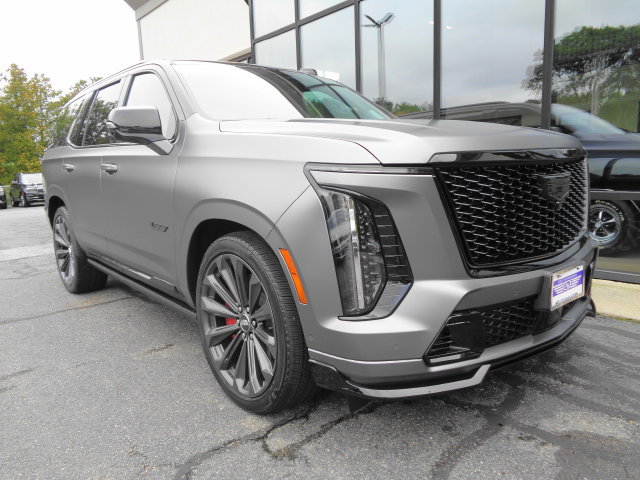 Used 2026 Cadillac Escalade V w/ LPO, Floor Liner Package AWD/4WD image 3