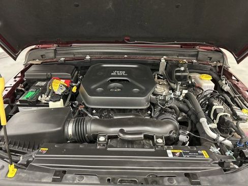 Used 2021 Jeep Wrangler Sport AWD/4WD image 21