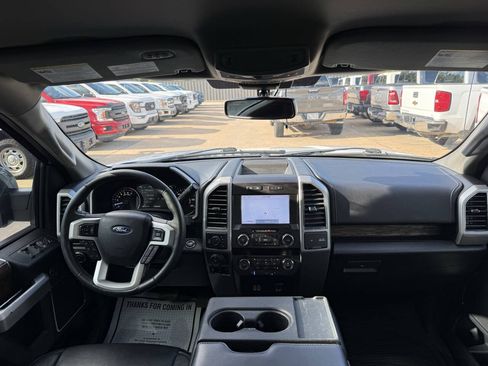 Used 2019 Ford F150 Lariat w/ Equipment Group 501A Mid AWD/4WD image 17