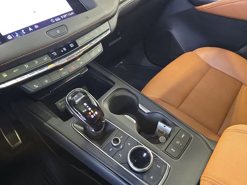 Used 2020 Cadillac XT4 Sport image 29