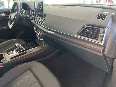 Used 2023 Audi Q5 2.0T Premium Plus w/ Premium Plus Package AWD/4WD image 14