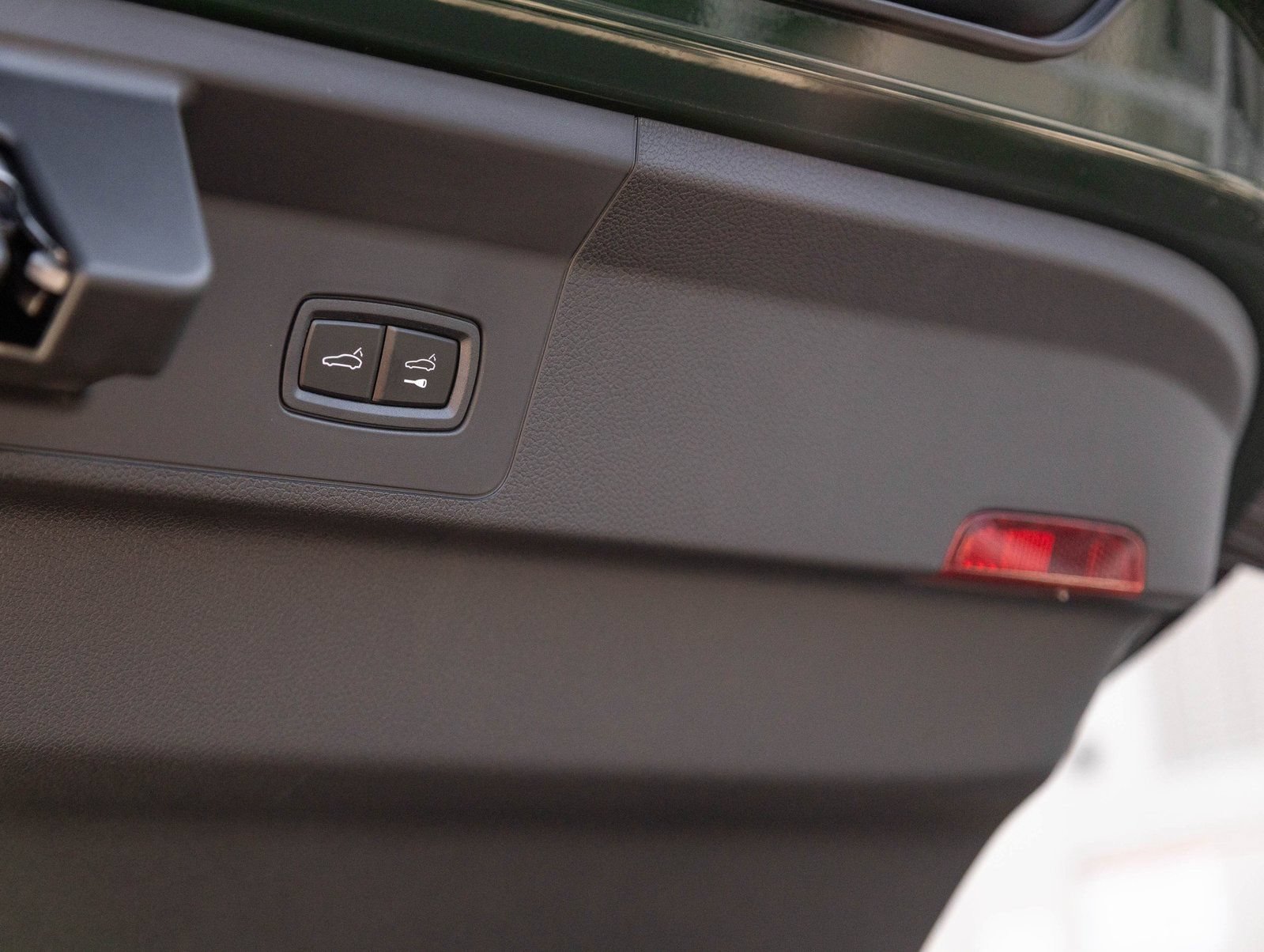 Certified 2026 Porsche Panamera RWD image 30