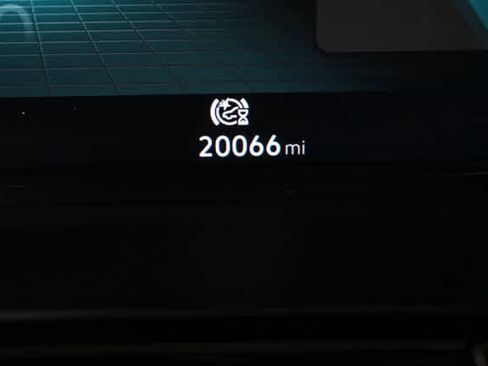 Used 2024 Volkswagen Atlas Cross Sport SE w/ Black Wheel Package AWD/4WD image 23