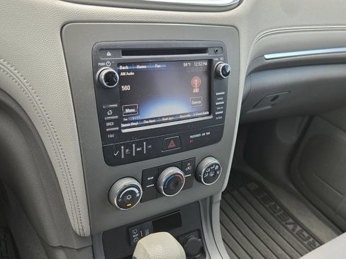 Used 2015 Chevrolet Traverse LS FWD image 19