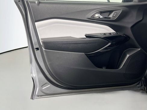 New 2026 Chevrolet Trax LT w/ LT Convenience Package FWD image 17