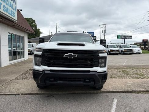 Used 2024 Chevrolet Silverado 3500 W/T w/ WT Convenience Package AWD/4WD image 2