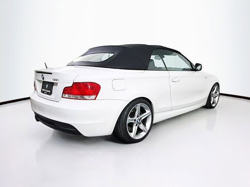 Used 2010 BMW 135i Convertible image 7