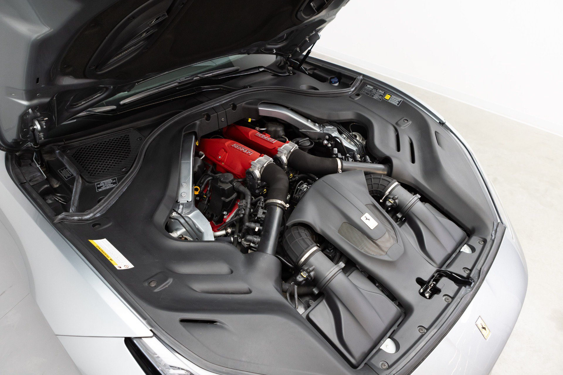 Certified 2019 Ferrari Portofino RWD image 88