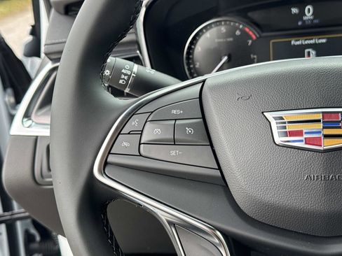 New 2026 Cadillac XT5 Luxury image 30