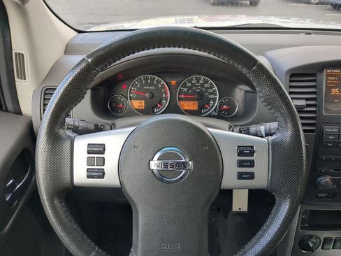 Used 2011 Nissan Pathfinder SV w/ Protection Pkg image 18