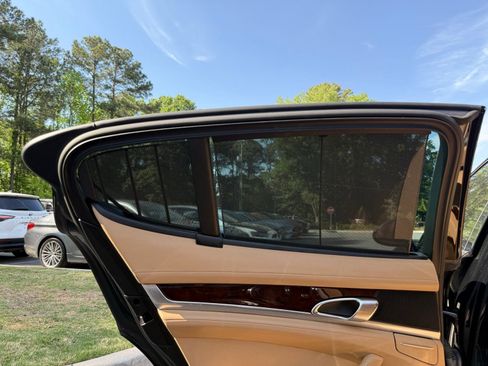 Used 2012 Porsche Panamera image 36