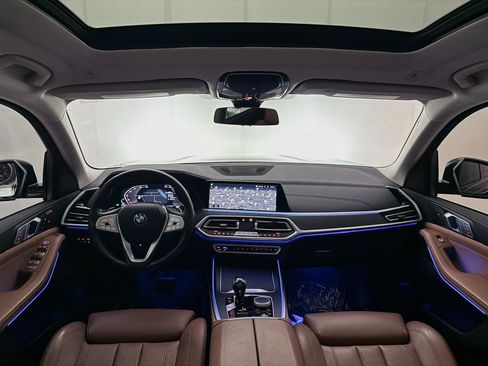 Used 2021 BMW X7 xDrive40i image 27