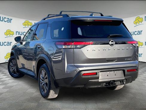Used 2022 Nissan Pathfinder SV w/ SV Premium Package image 4